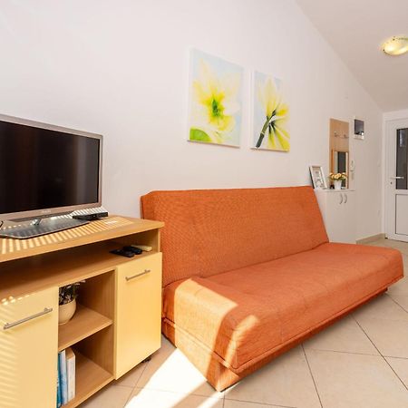 Apartments Petak Dramalj Exterior foto